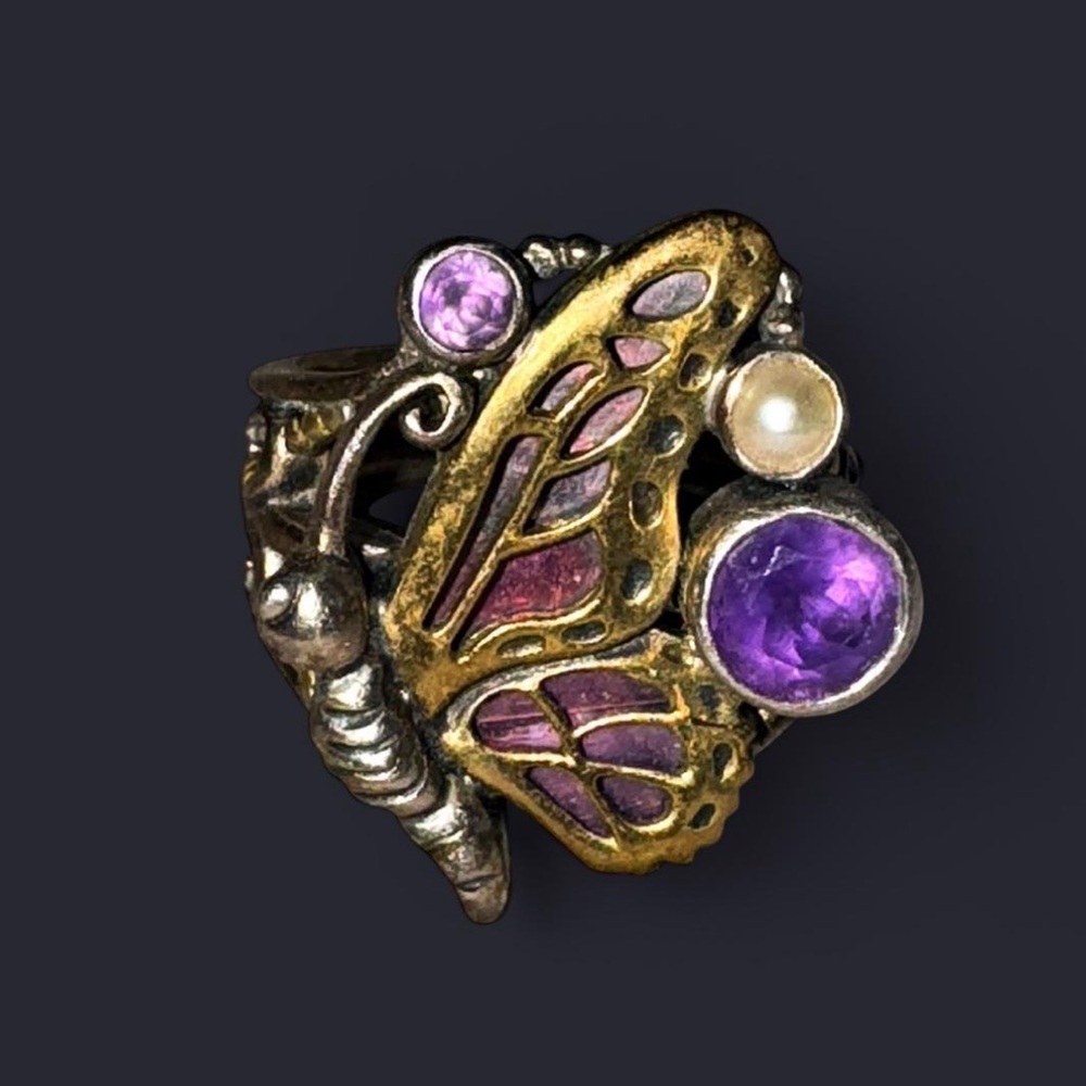 Echo Of The Dreamer- Butterfly w. Amethyst and Pearl Ring